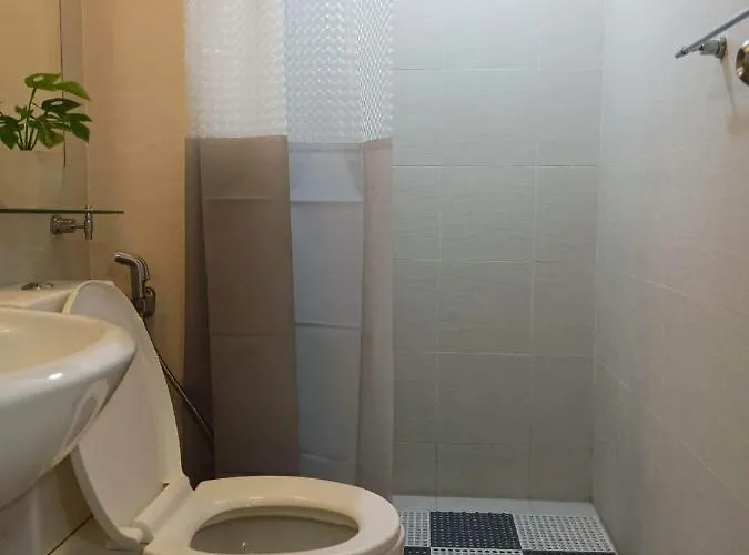 2br - Azure Urban &